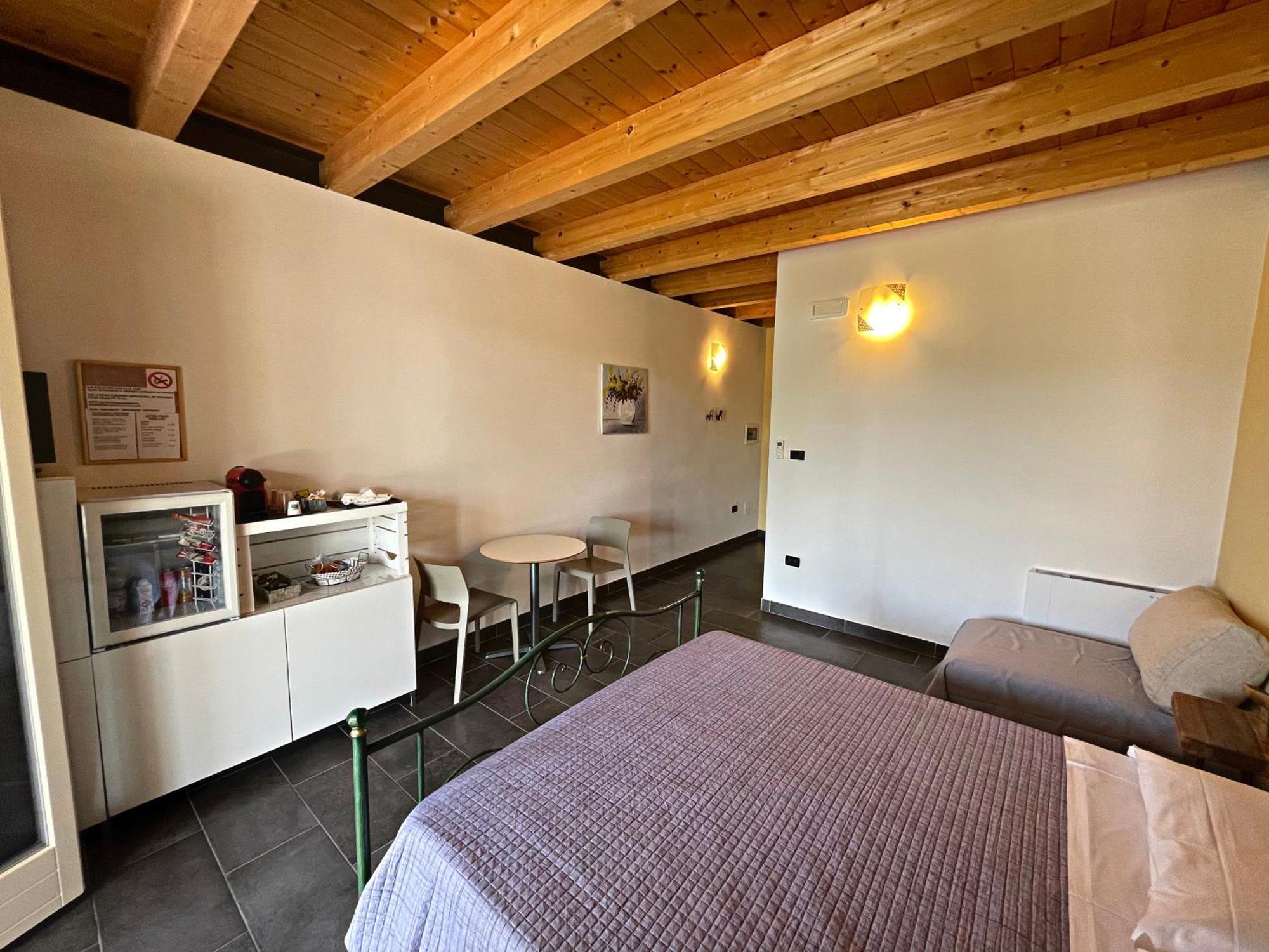 קבריאנה Agriturismo Scannaporco מראה חיצוני תמונה